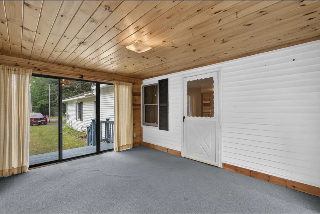 113 Shaw Road Dover-foxcroft ME 04426