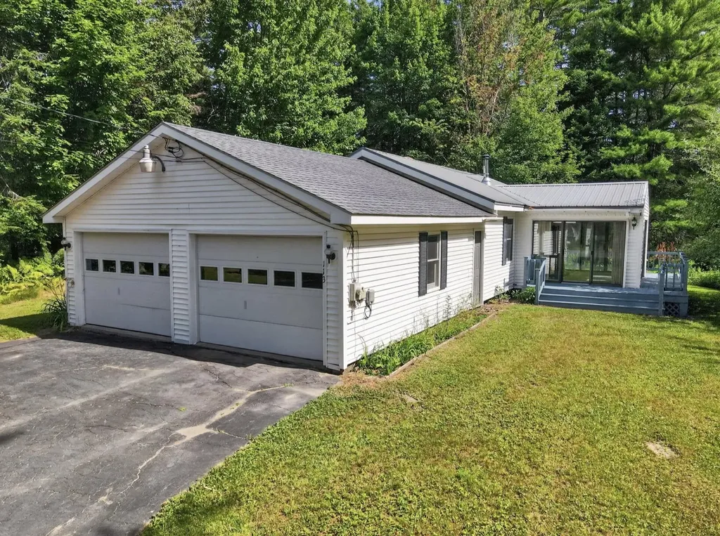 113 Shaw Road Dover-foxcroft ME 04426