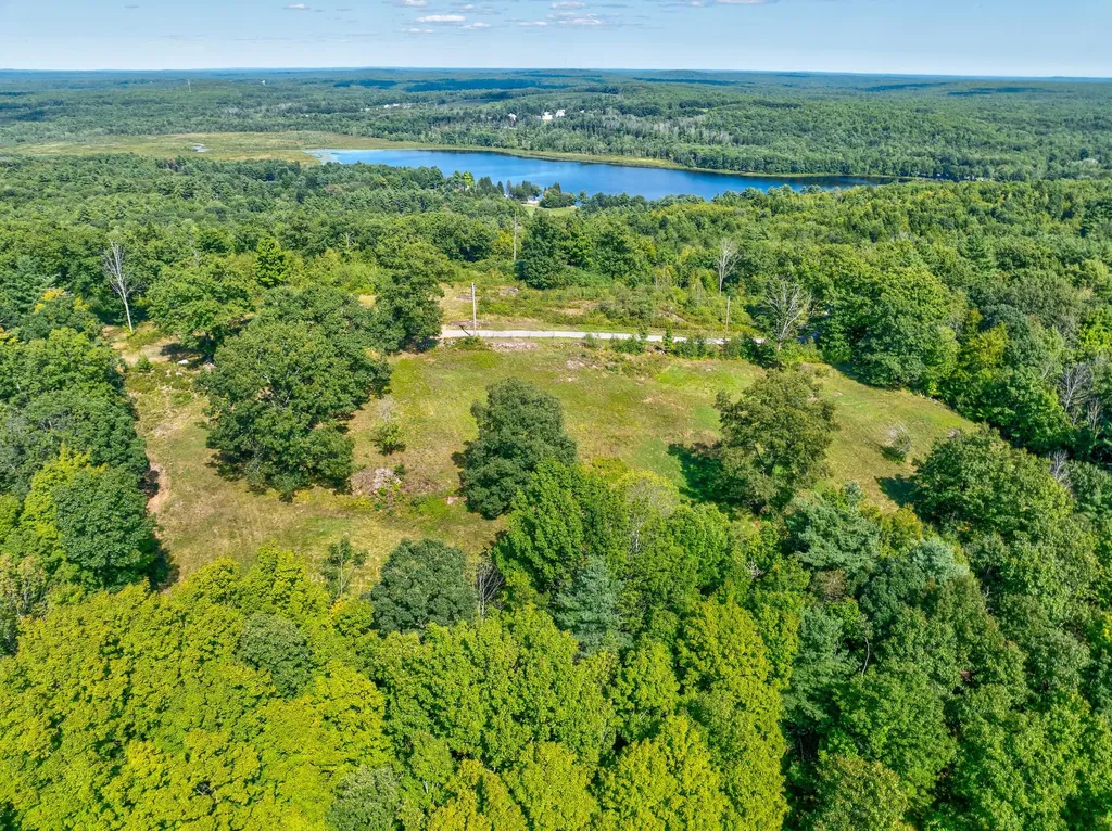 101 Payeur Lane Alfred ME 04002