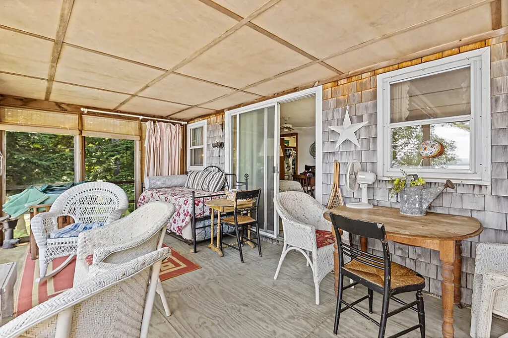 44 Pine Drive Vassalboro ME 04989