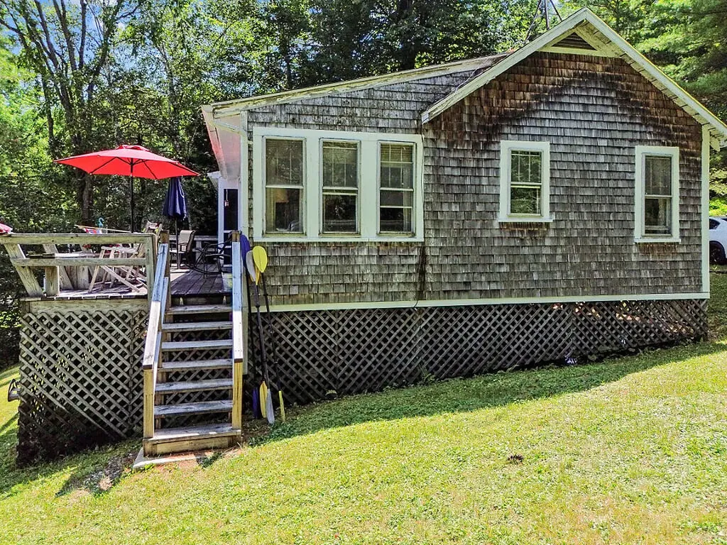 44 Pine Drive Vassalboro ME 04989