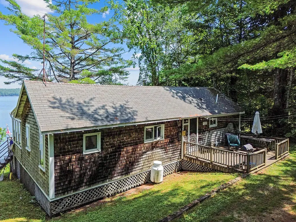 44 Pine Drive Vassalboro ME 04989