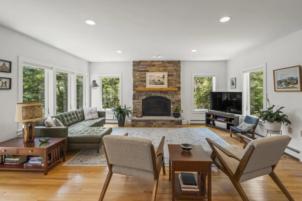96 Shoal Cove Road West Bath ME 04530