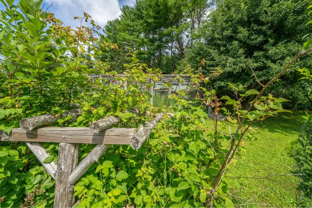 385 Millvale Road Bucksport ME 04416