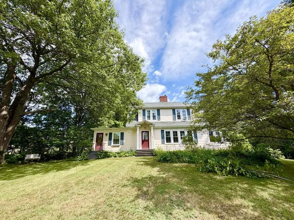 27 High Street Guilford ME 04443