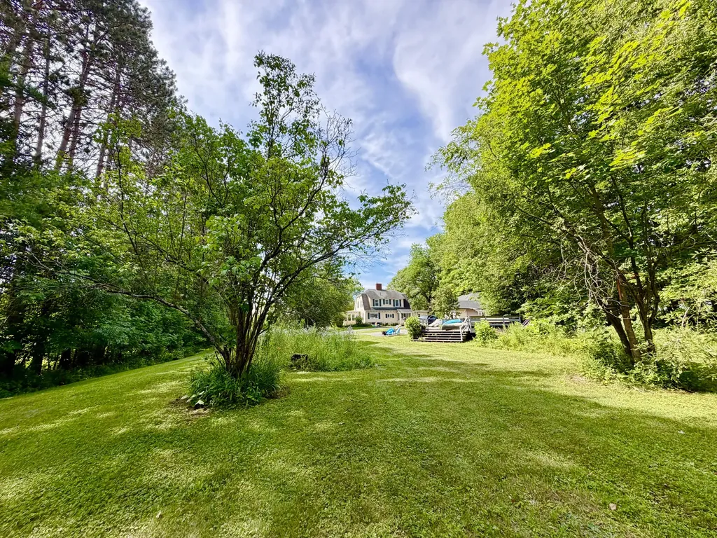 27 High Street Guilford ME 04443