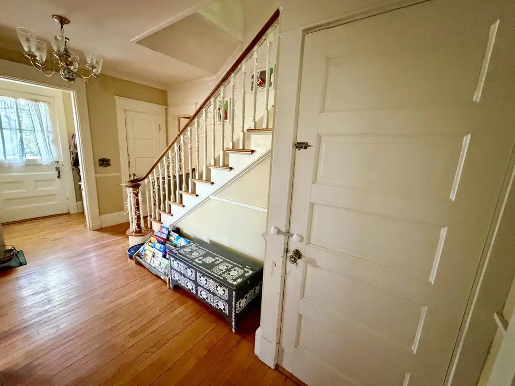 27 High Street Guilford ME 04443