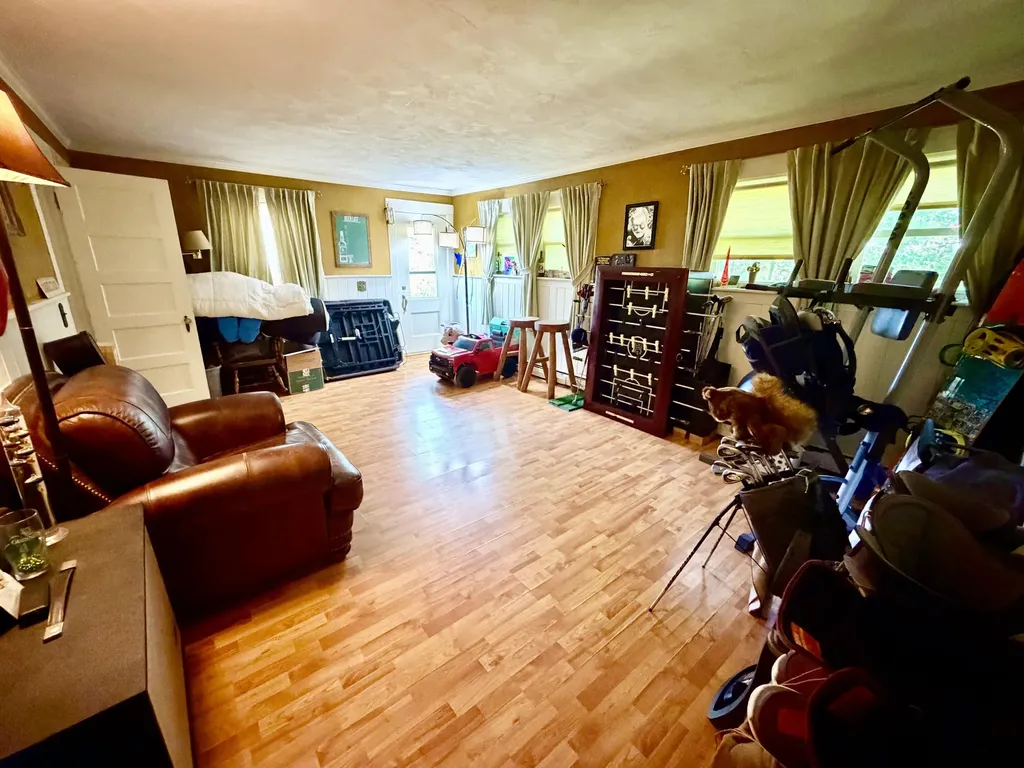27 High Street Guilford ME 04443