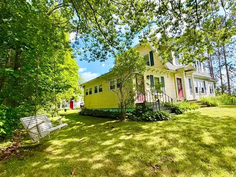 27 High Street Guilford ME 04443