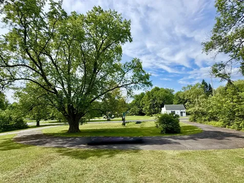 27 High Street Guilford ME 04443