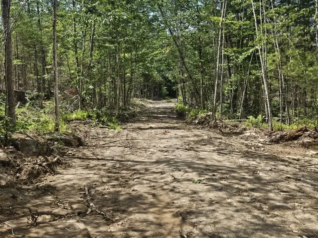 19A Quaker Ridge Road Leeds ME 04263
