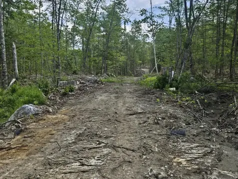 19A Quaker Ridge Road Leeds ME 04263