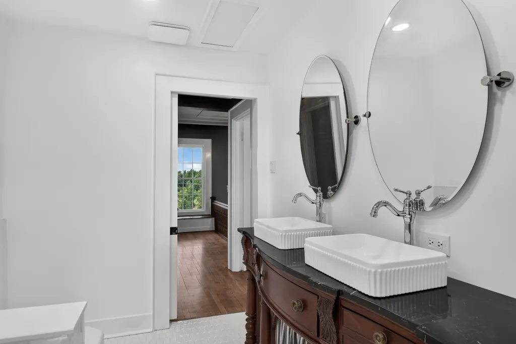 144 Main Street Hill Dexter ME 04930