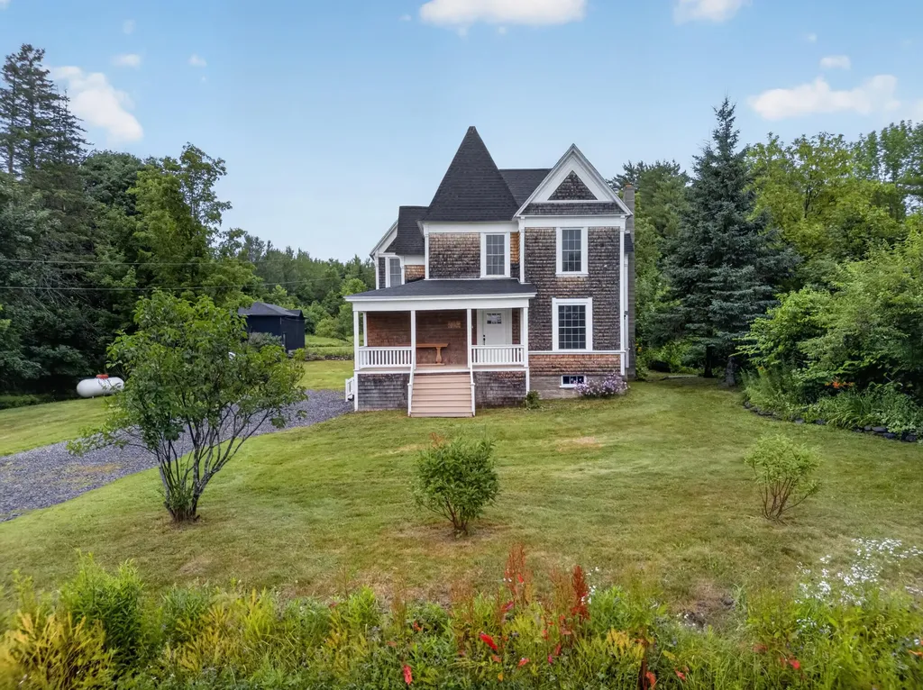 144 Main Street Hill Dexter ME 04930