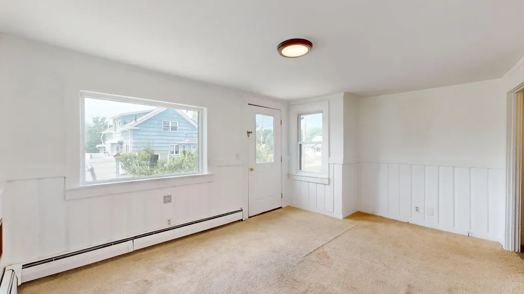 15 W Waterman Road Auburn ME 04210