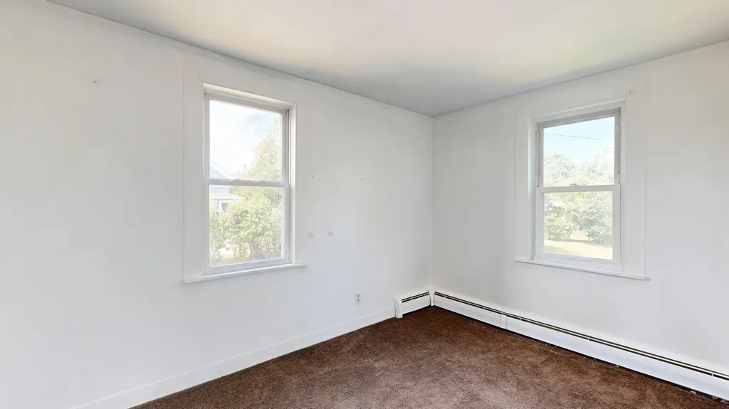 15 W Waterman Road Auburn ME 04210