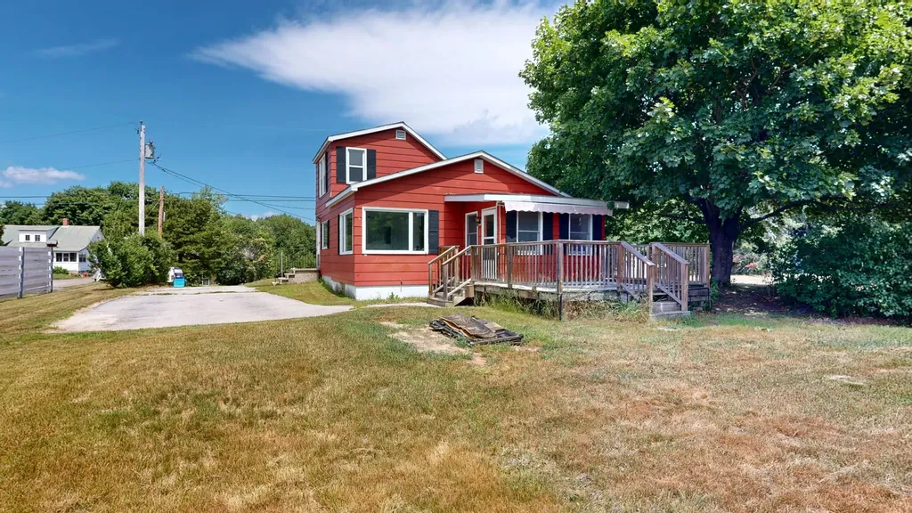 15 W Waterman Road Auburn ME 04210