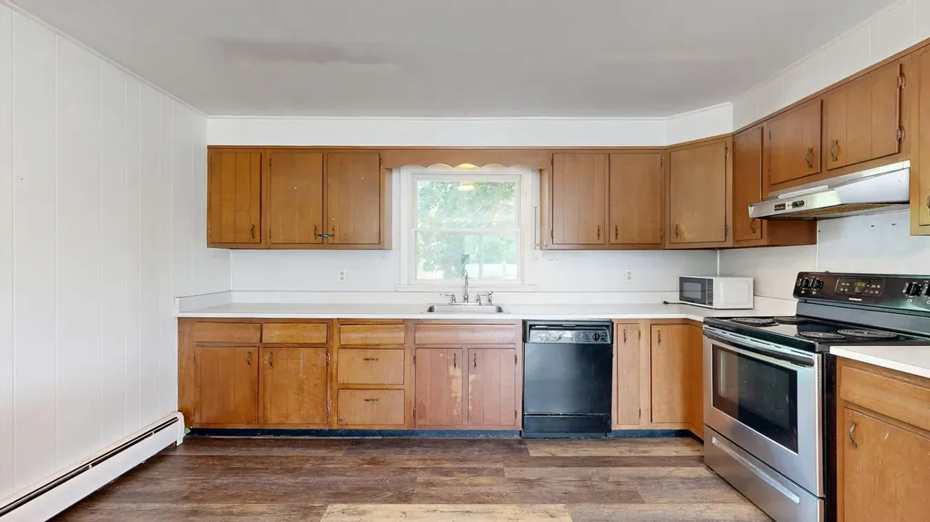 15 W Waterman Road Auburn ME 04210