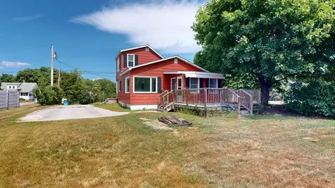 15 W Waterman Road Auburn ME 04210