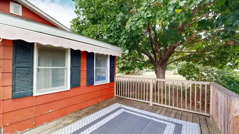 15 W Waterman Road Auburn ME 04210