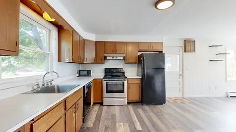 15 W Waterman Road Auburn ME 04210