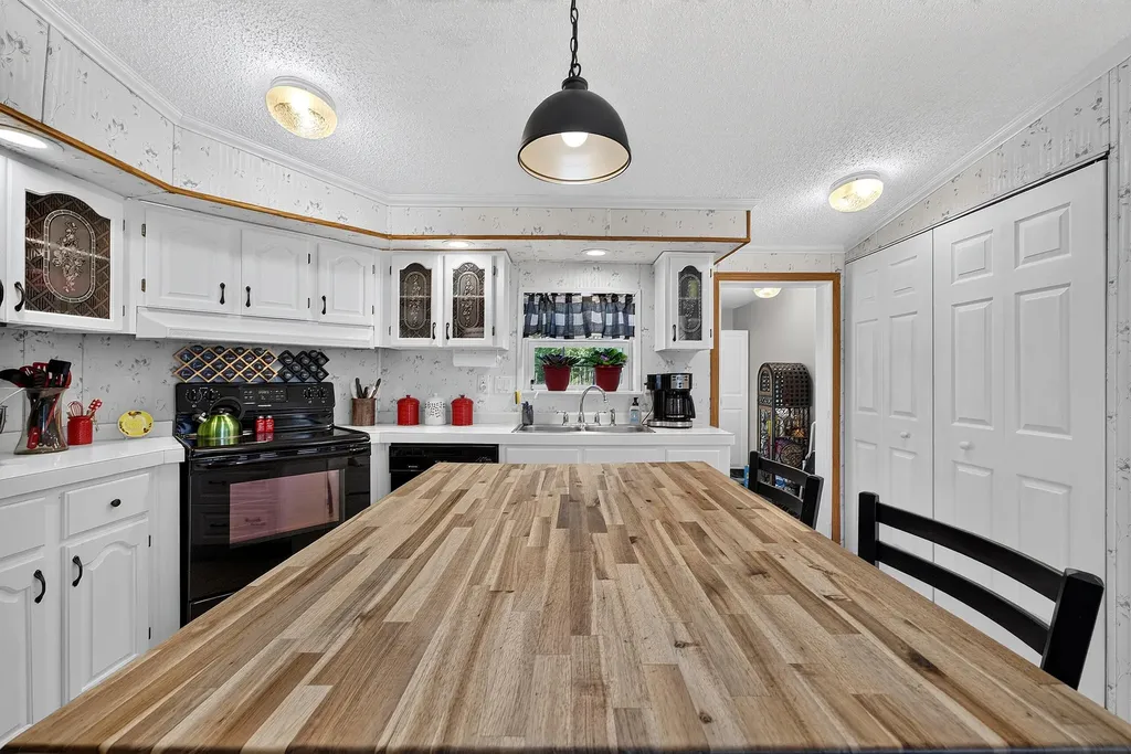 46 Stone Oak Drive Randolph ME 04346