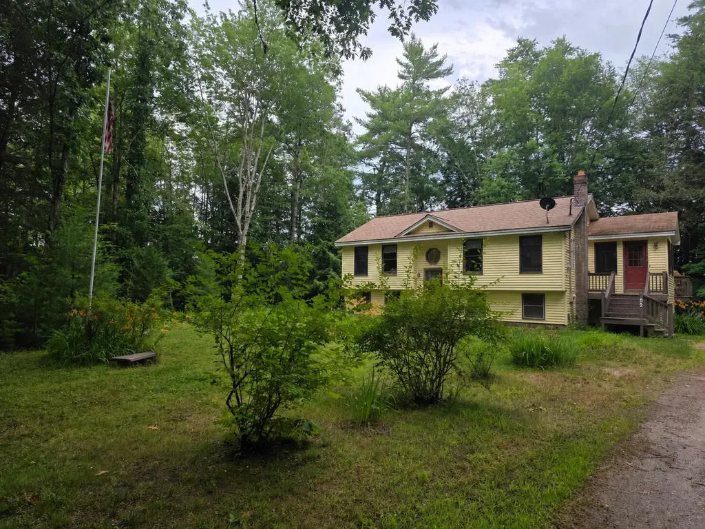 52 Pine Grove Lane Lebanon ME 04027