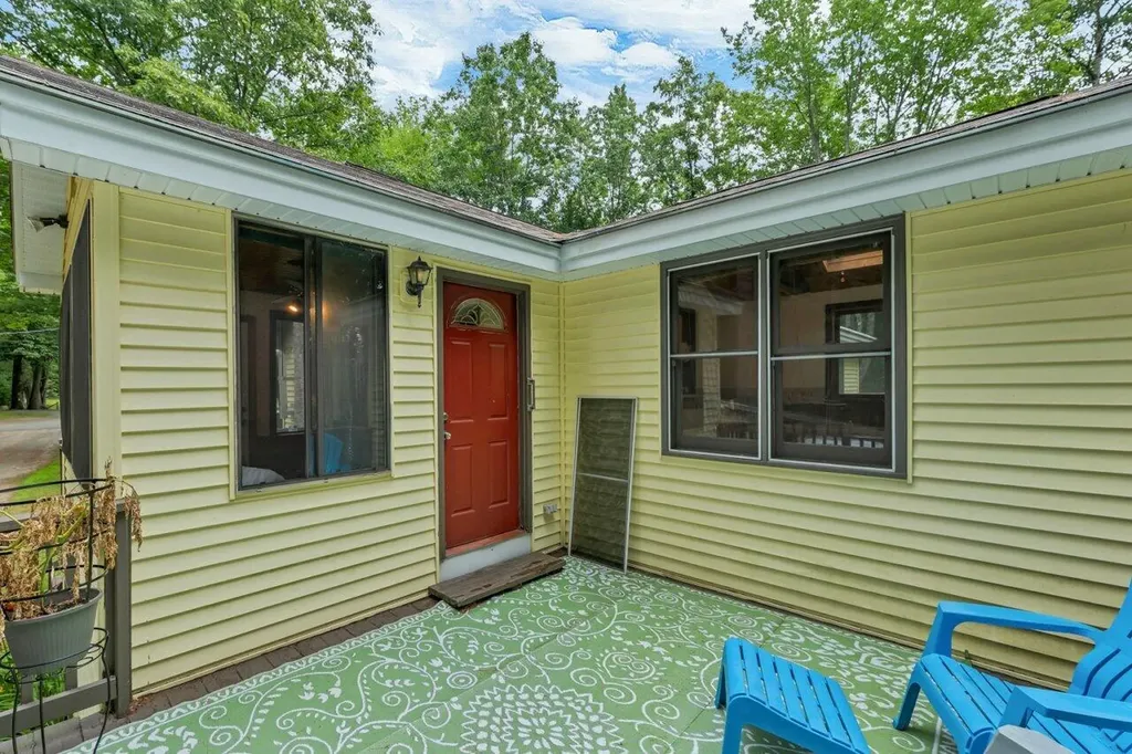 52 Pine Grove Lane Lebanon ME 04027