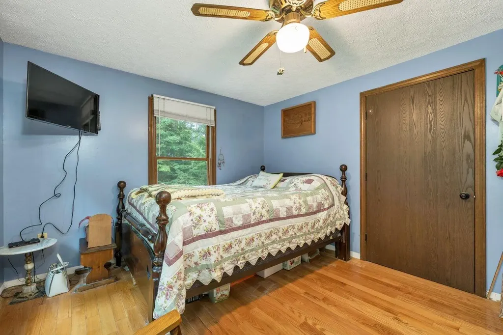 52 Pine Grove Lane Lebanon ME 04027