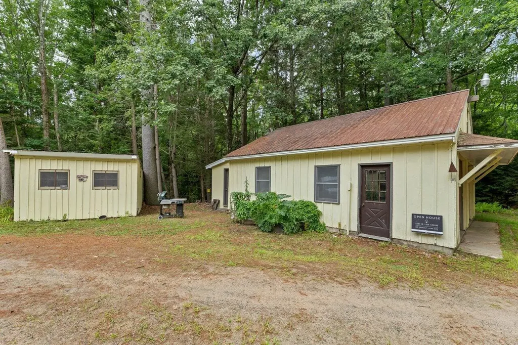 52 Pine Grove Lane Lebanon ME 04027