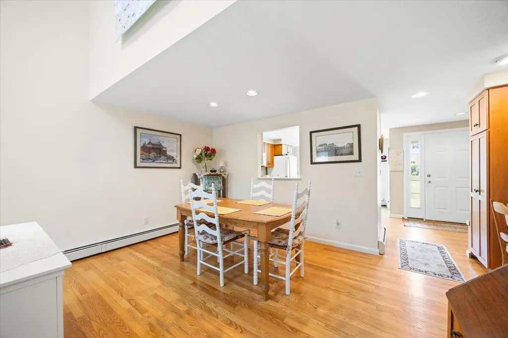 10 Shiretowne Common Drive Kennebunk ME 04043