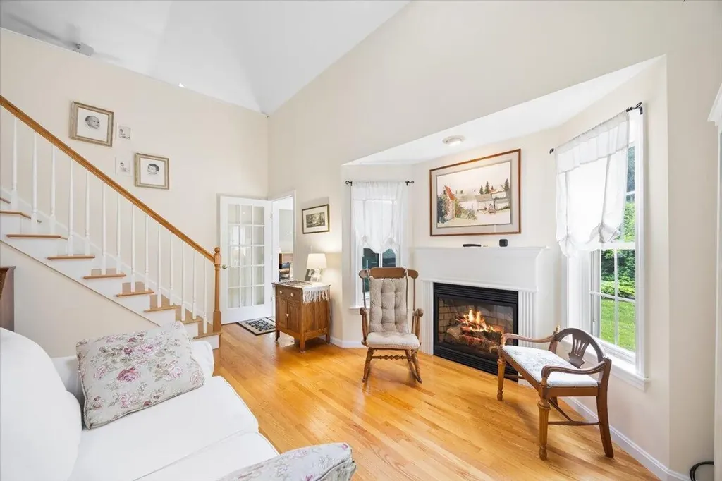10 Shiretowne Common Drive Kennebunk ME 04043