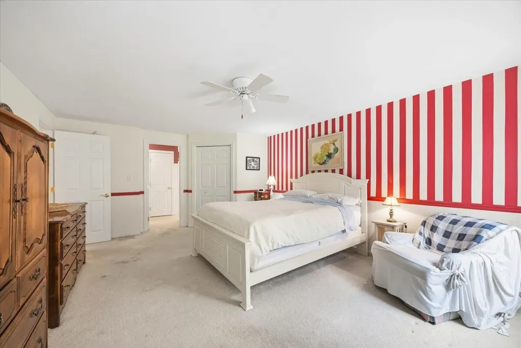 10 Shiretowne Common Drive Kennebunk ME 04043