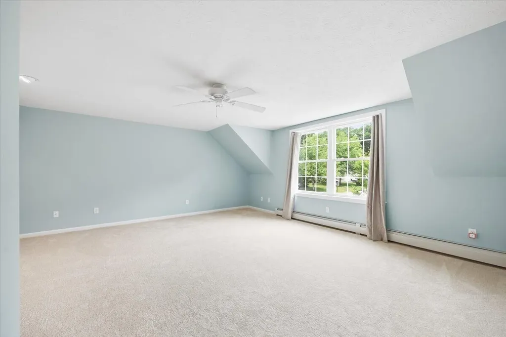 10 Shiretowne Common Drive Kennebunk ME 04043