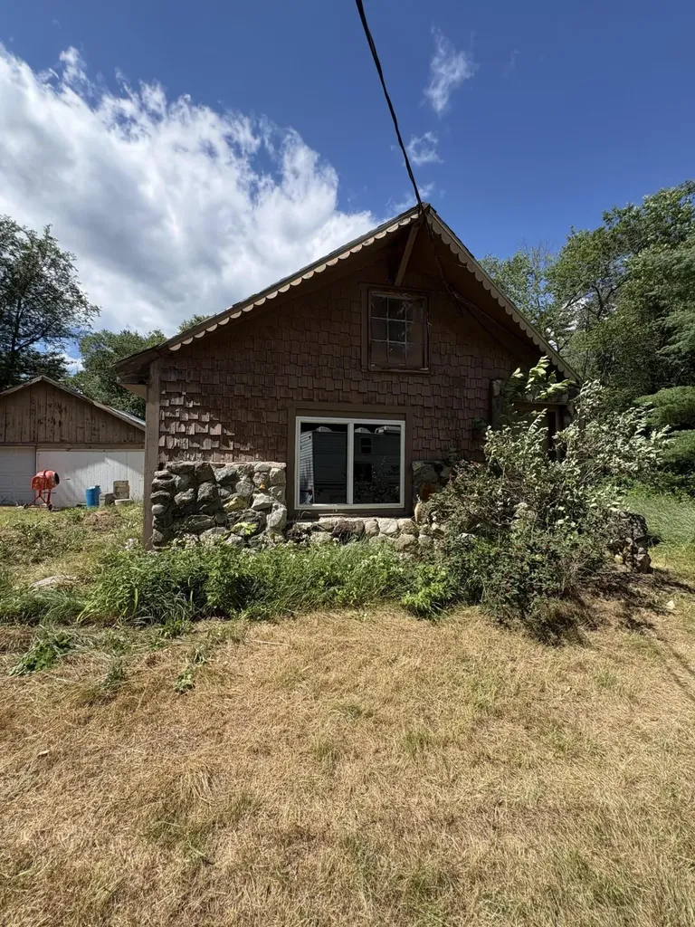 9 Dadmun Drive Casco ME 04015