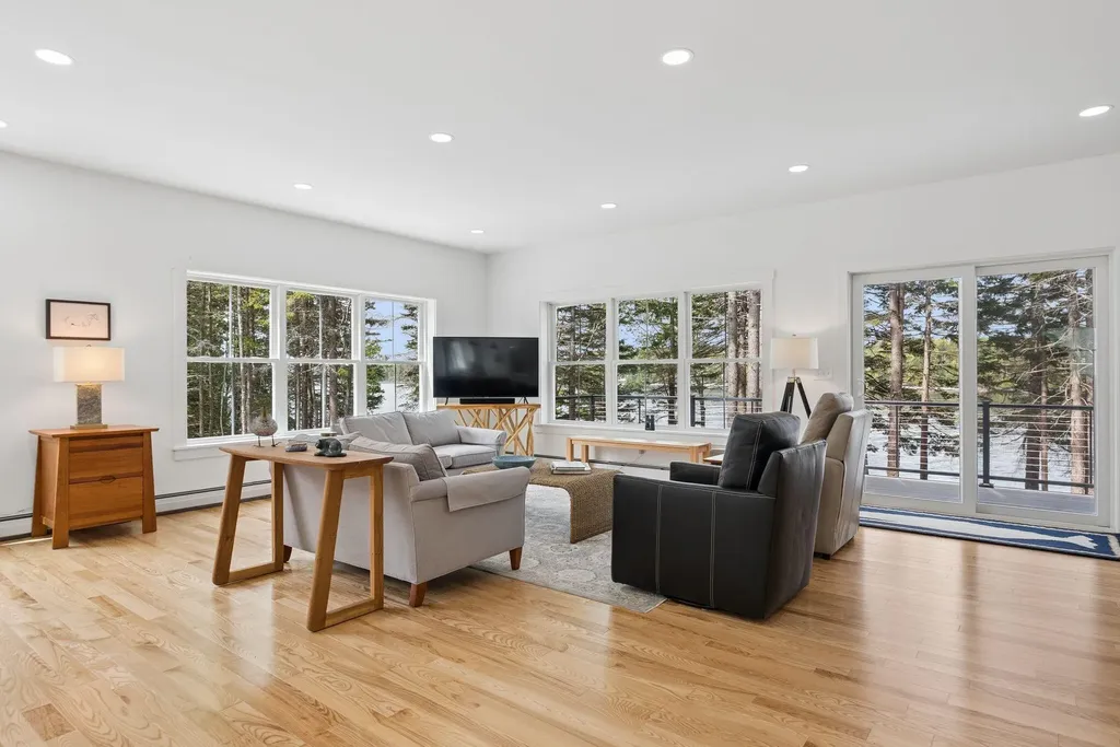 12 Parthas Court Harpswell ME 04079