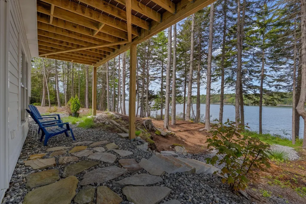 12 Parthas Court Harpswell ME 04079