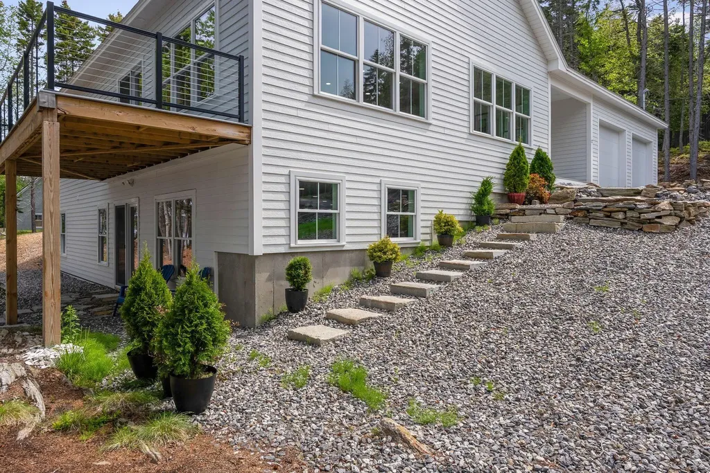 12 Parthas Court Harpswell ME 04079