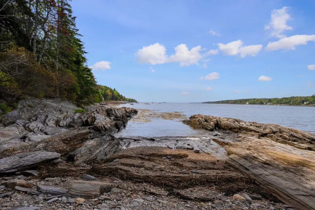 12 Parthas Court Harpswell ME 04079