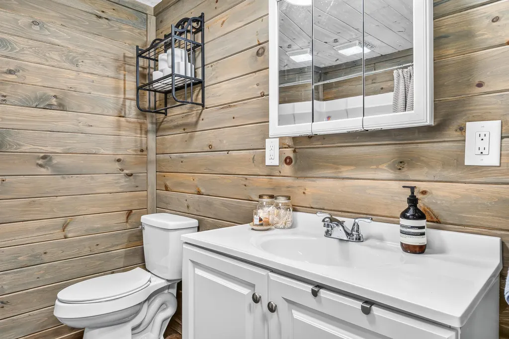 127 Little Falls Road Hollis ME 04042