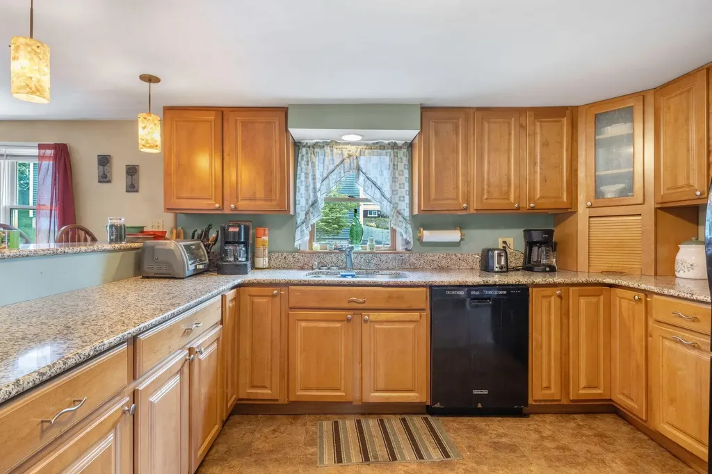 146 Anthoine Street South Portland ME 04106