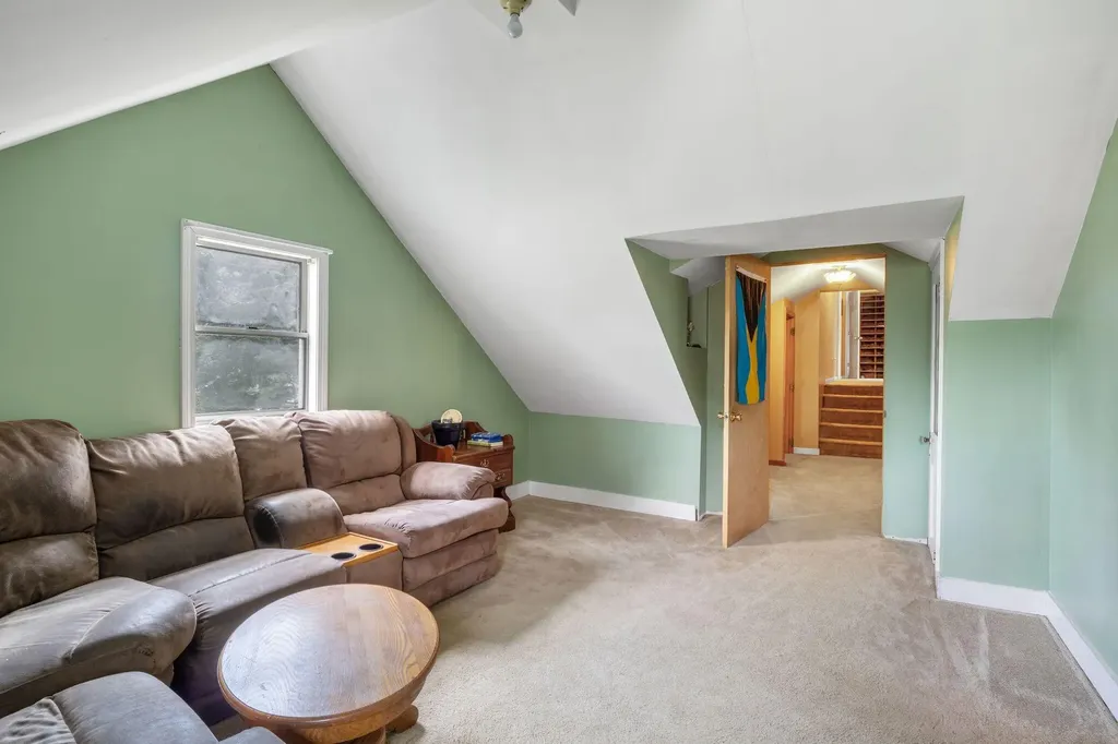 146 Anthoine Street South Portland ME 04106