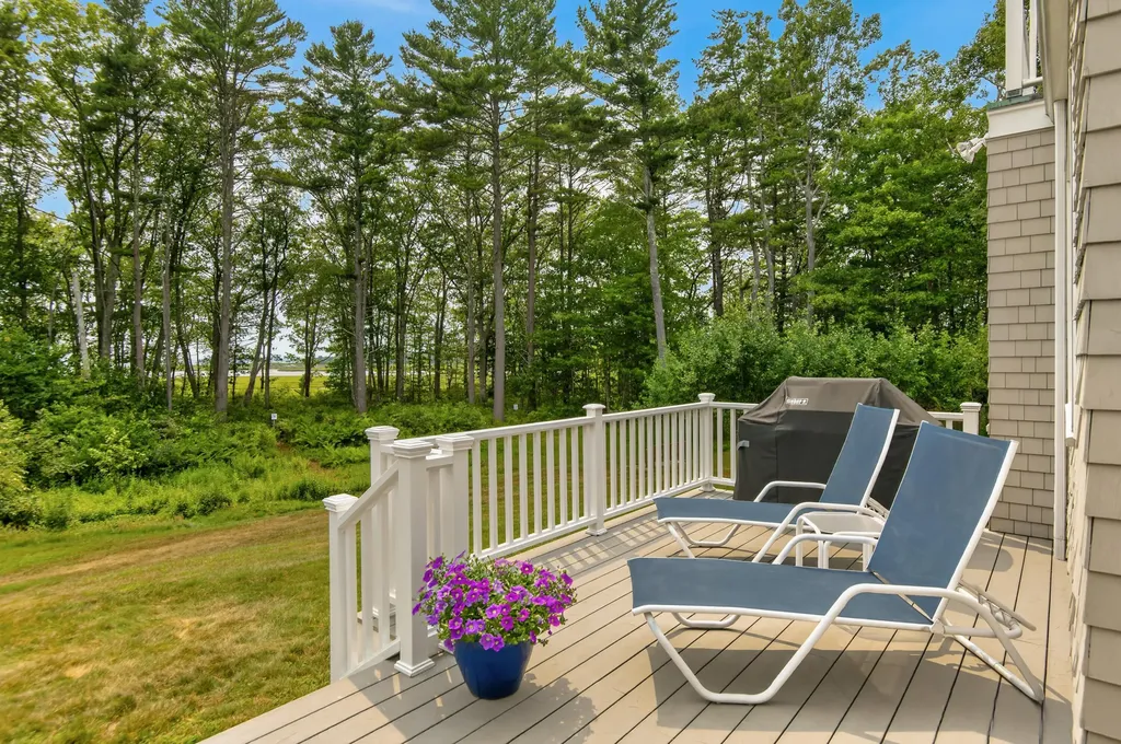 23 Admiral's Way Kennebunk ME 04043