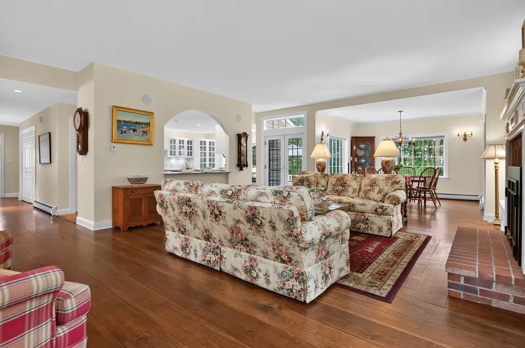 23 Admiral's Way Kennebunk ME 04043