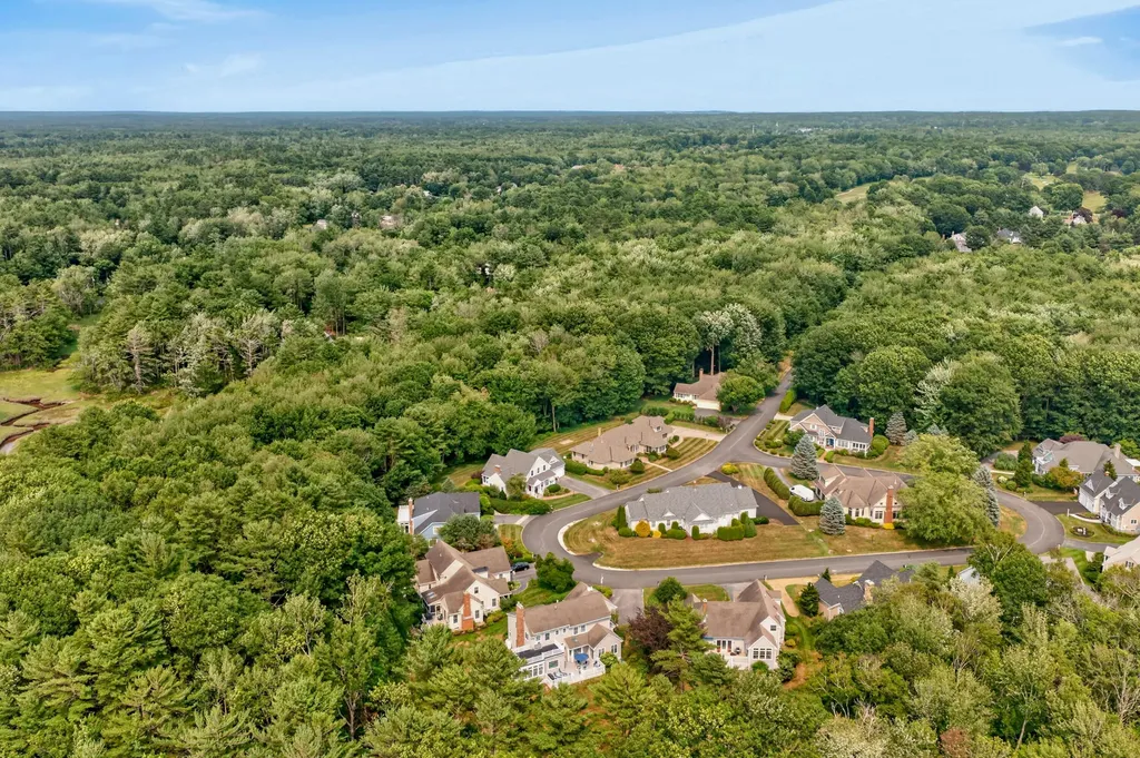 23 Admiral's Way Kennebunk ME 04043