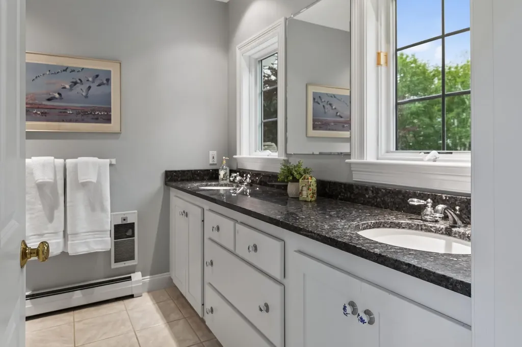 23 Admiral's Way Kennebunk ME 04043