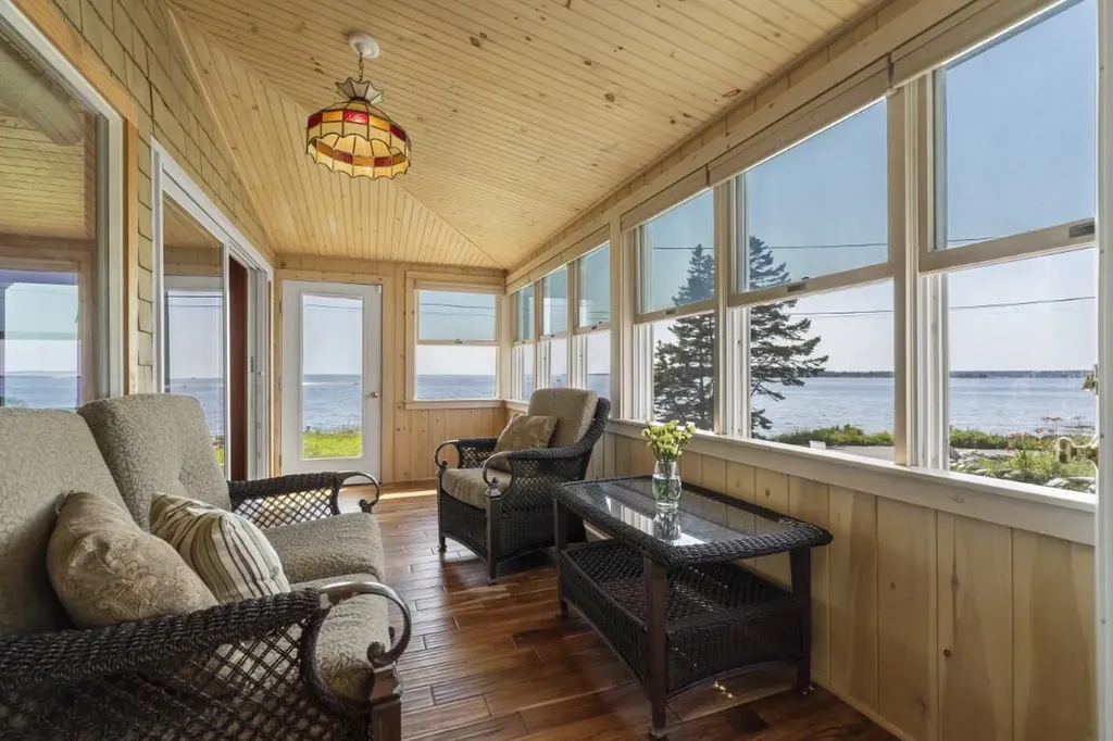 113 Shore Road Boothbay ME 04544