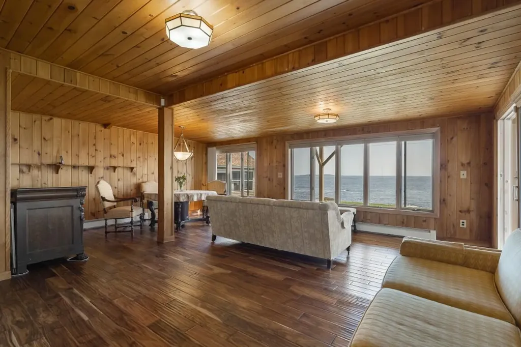113 Shore Road Boothbay ME 04544