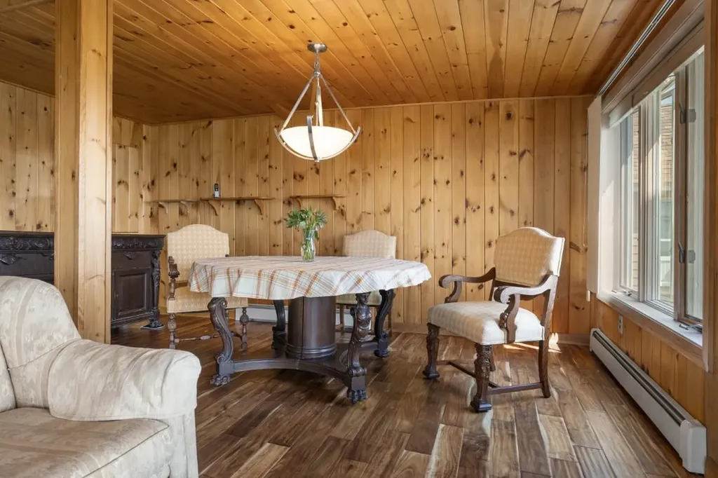 113 Shore Road Boothbay ME 04544