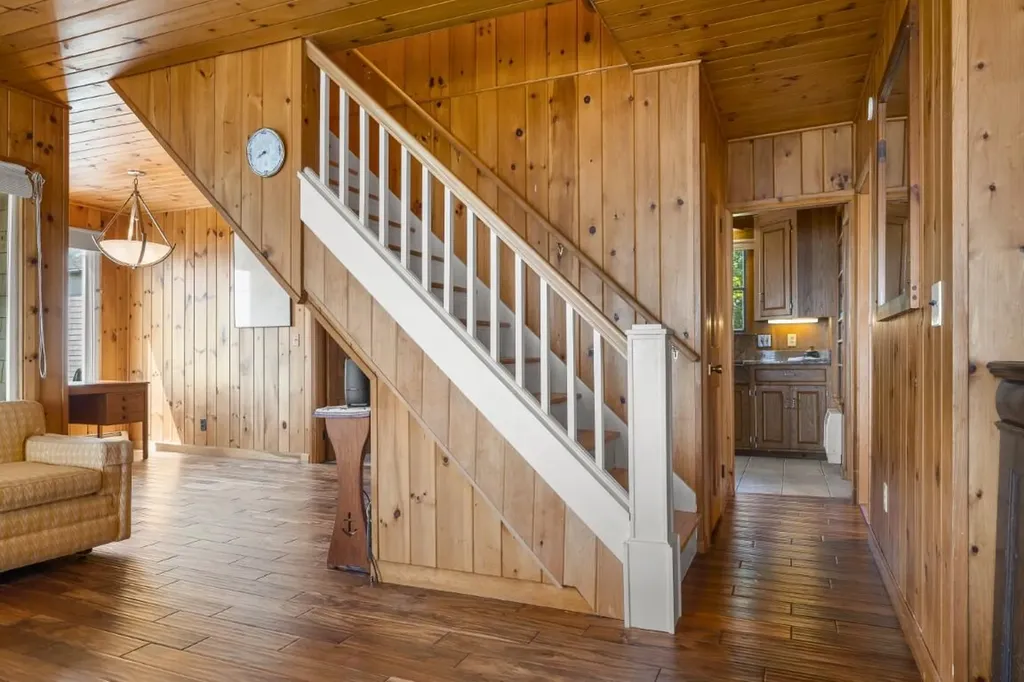 113 Shore Road Boothbay ME 04544
